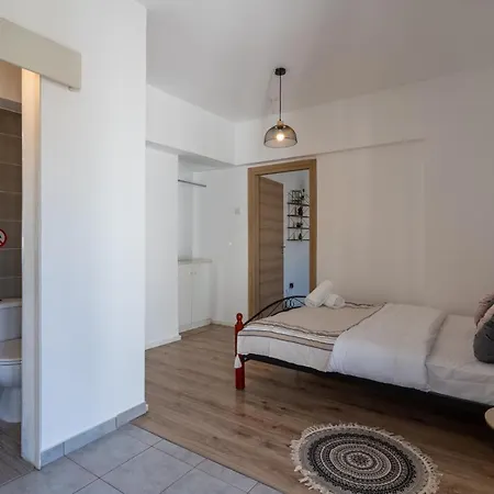 Apartament Terre 1-br Apt In + Balcony